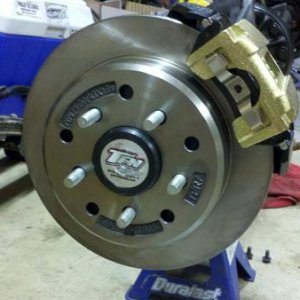 New rear Tearaflex disk brakes with Ten Factory 31 spline chromoly axle shafts