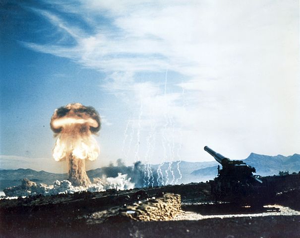 605px-Nuclear_artillery_test_Grable_Event_-_Part_of_Operation_Upshot-Knothole.jpg