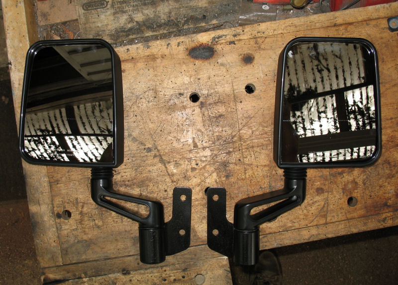 YJ_Mirrors_and_Modified_Brackets.jpg